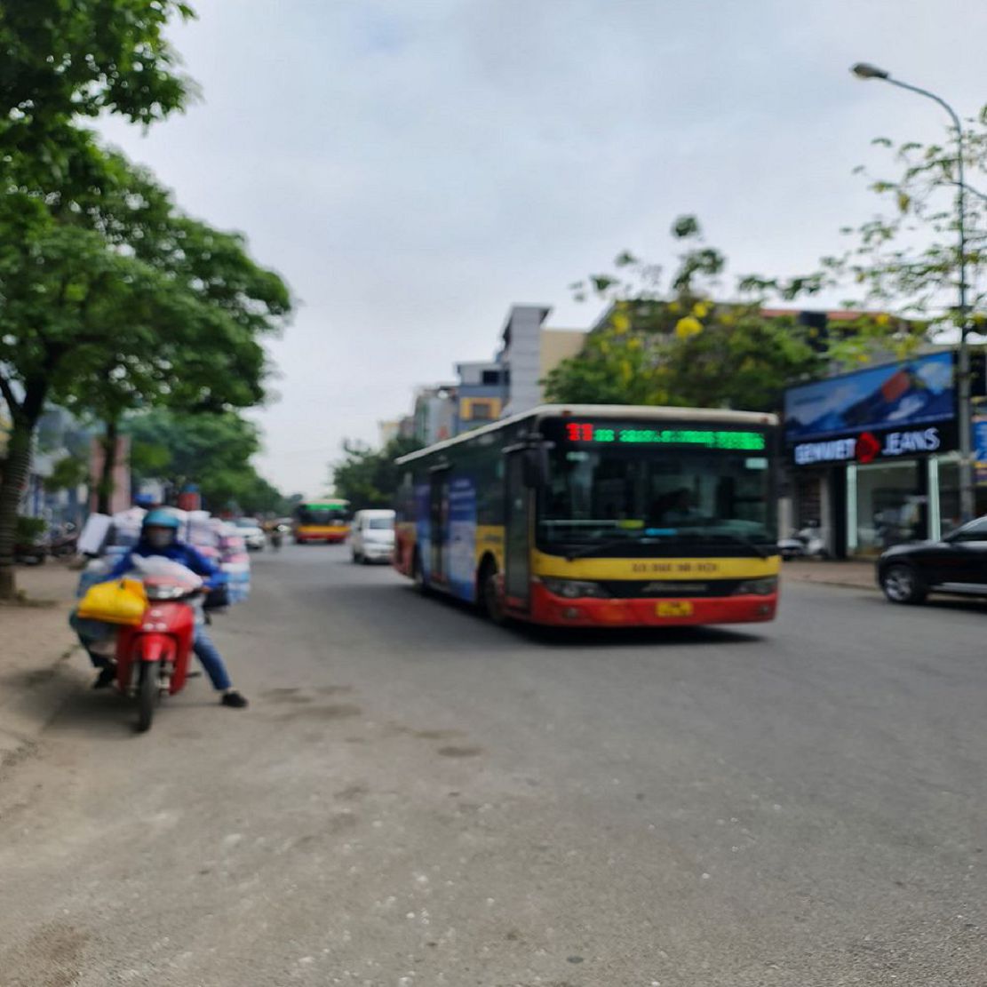 Mặt phố kinh doanh sầm uất tại Trâu Quỳ, Gia Lâm. 68m2, mt rộng, khuôn đất đẹp. - Ảnh chính